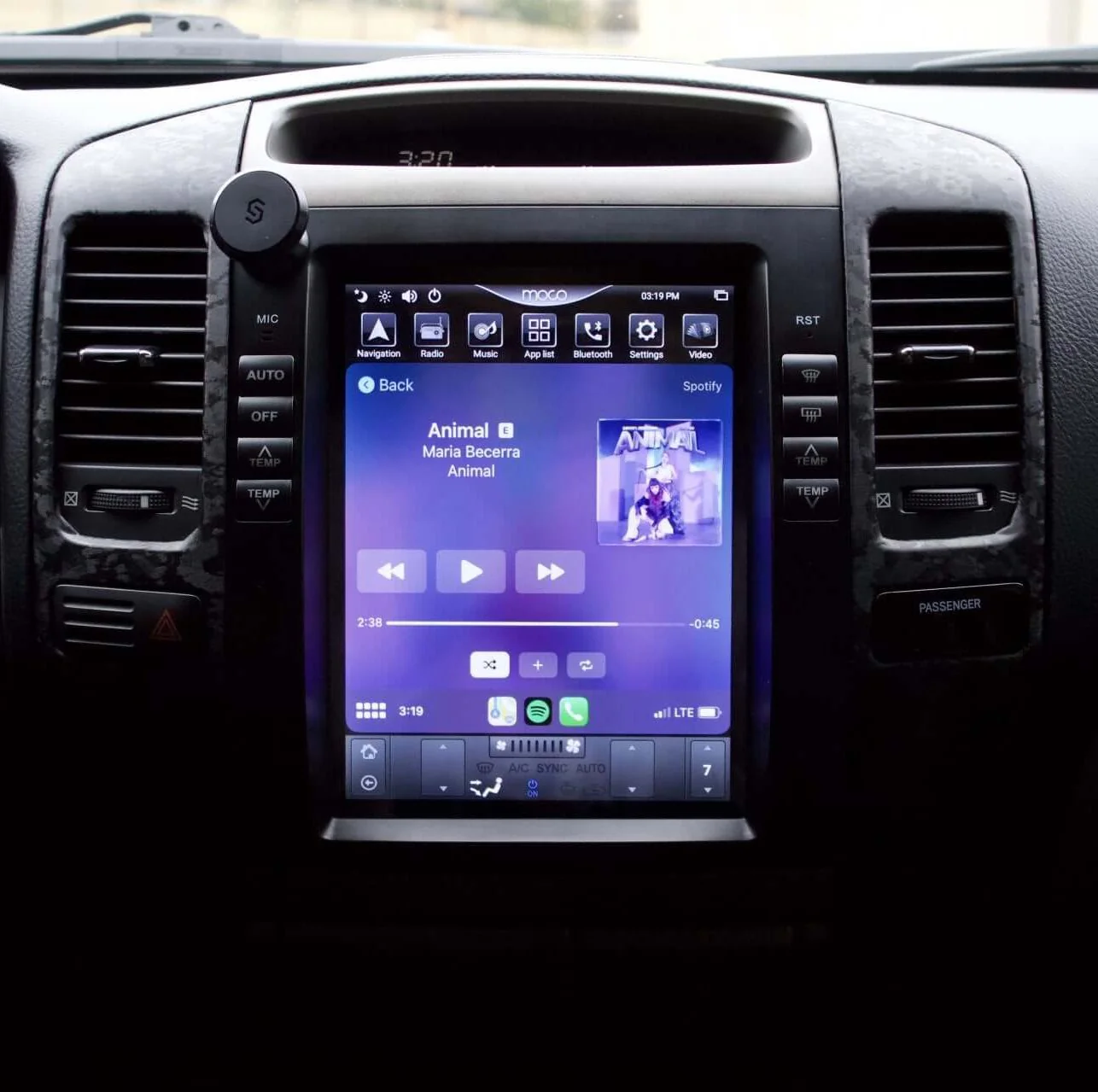 Lexus GX 2002-2019 | Tesla-style Apple Carplay Screen - Image 3