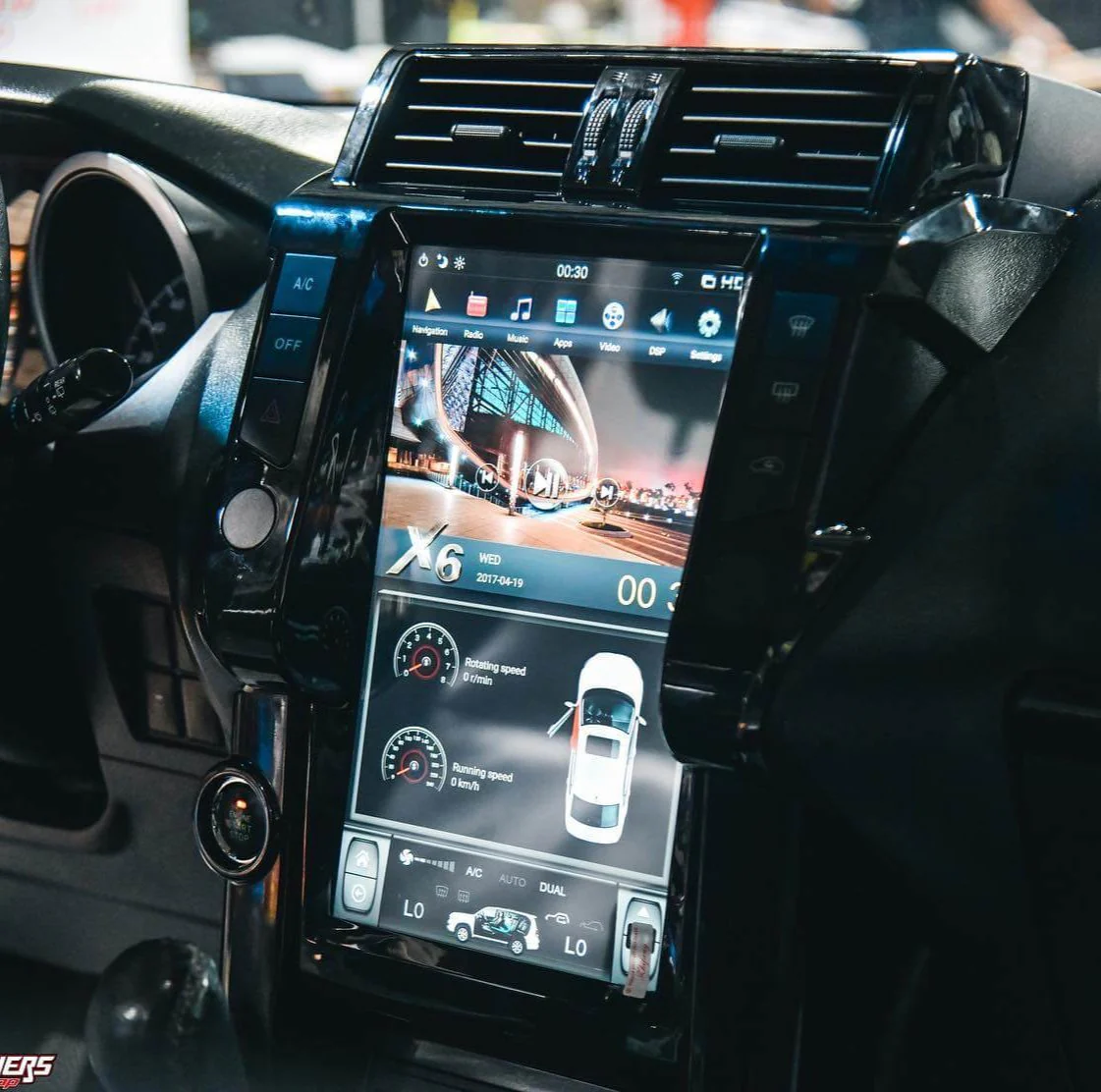 Toyota Prado 2002-2018 | Tesla-style Apple Carplay Screen - Image 9